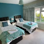 公寓 3 Bedroom *